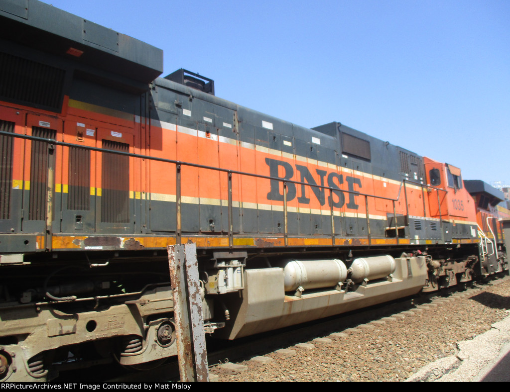 BNSF 1035